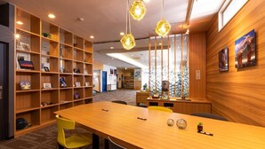 Lobby - Rishiri Fuji Kanko Hotel (Rishifuji)