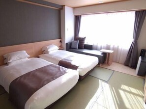 In-room safe, iron/ironing board, free WiFi - Rishiri Fuji Kanko Hotel (Rishifuji)