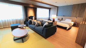 In-room safe, iron/ironing board, free WiFi