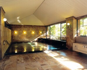 In-room safe, free WiFi