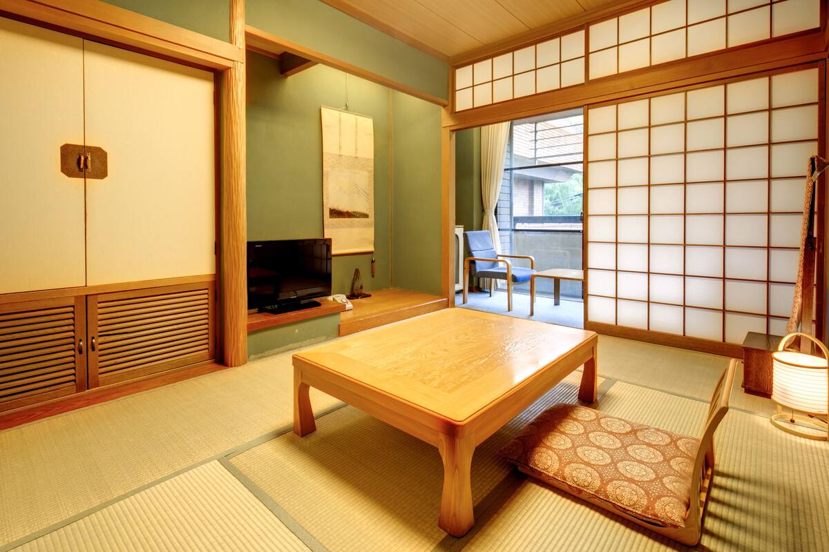 Tradisjonelt rom, røyk (Tiny, Japanese Style) | Safe på rommet og wi-fi (inkludert)