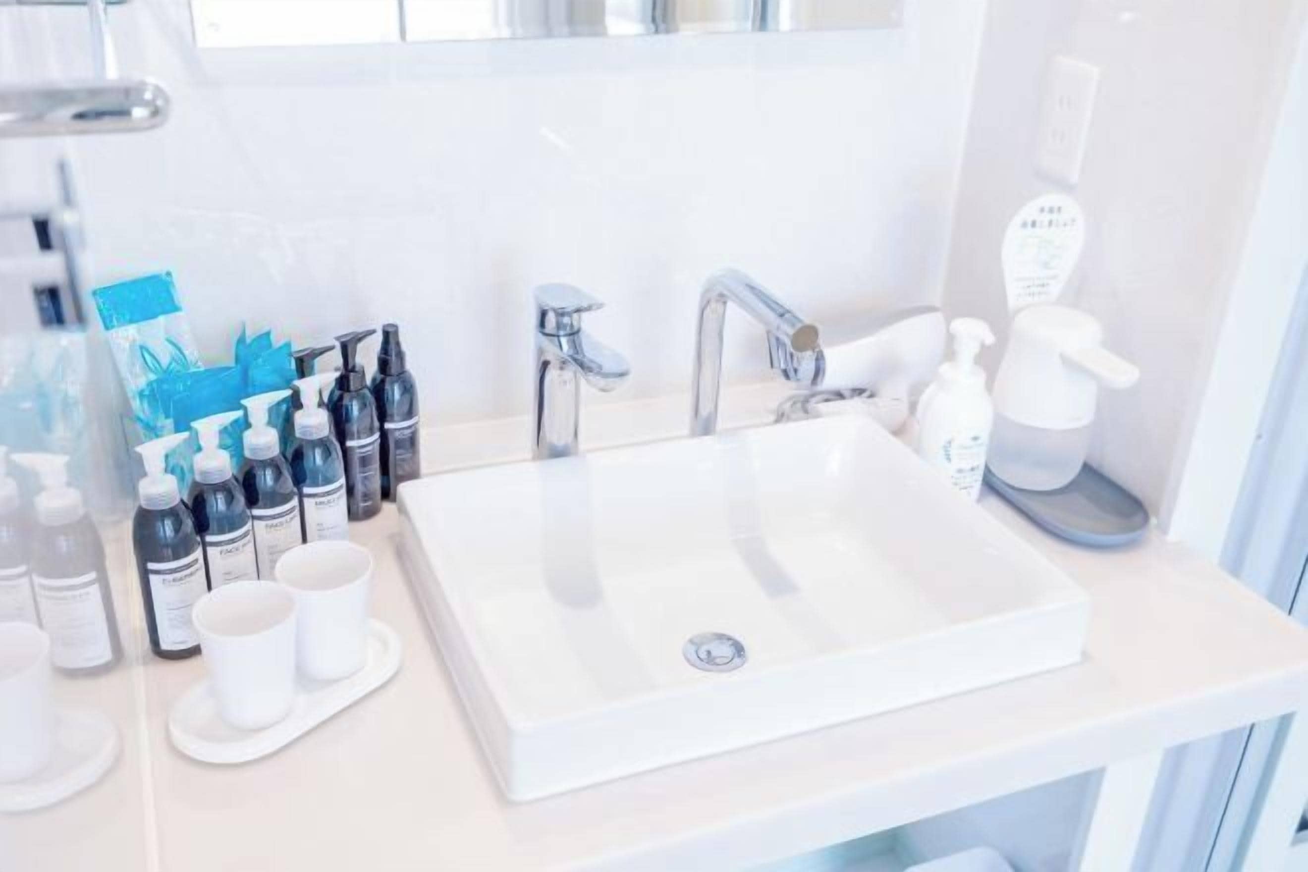 Free toiletries, slippers