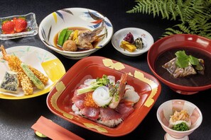 Food and drink - Shirahama Onsen KKR Shirahama Mihamaso (Shirahama)