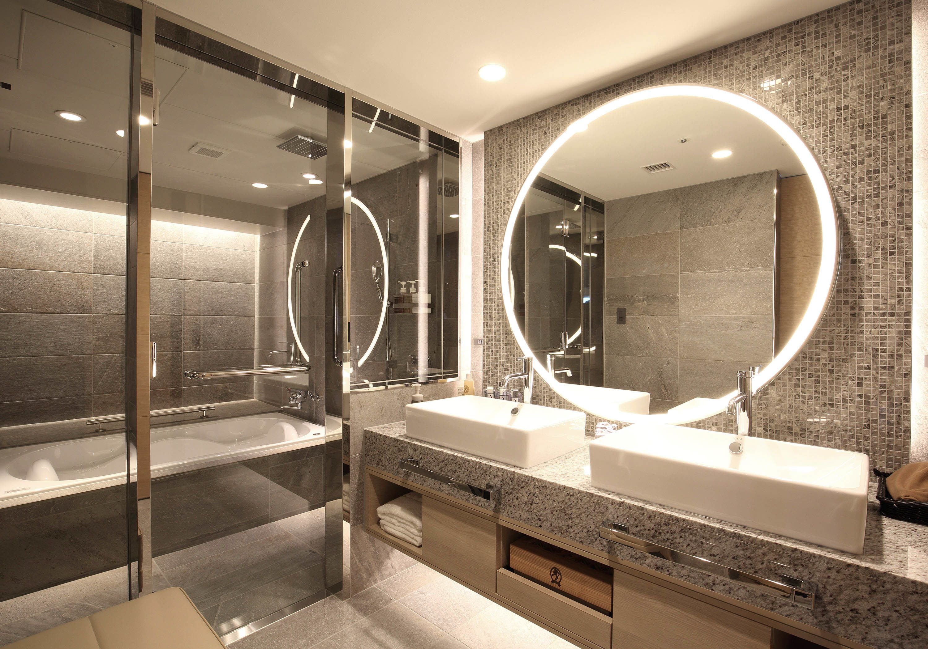 in-room safe, iron/ironing board, free wifi, bed sheets