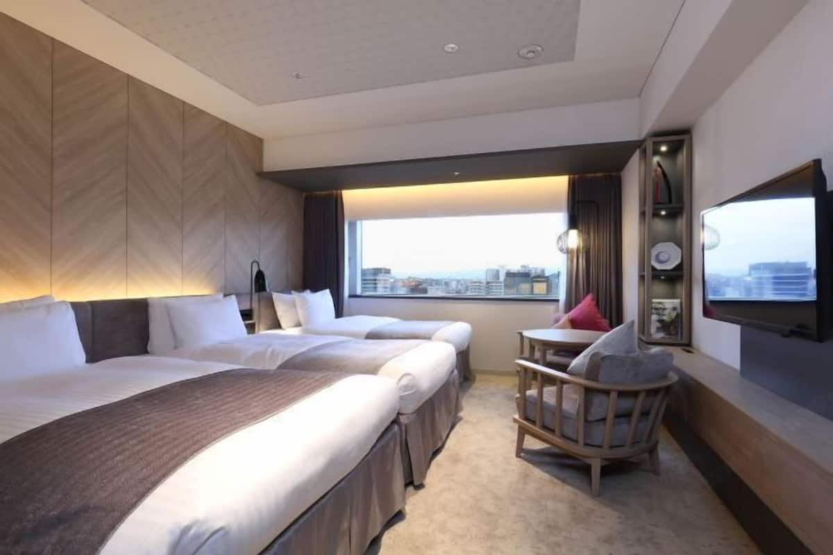In-room safe, iron/ironing board, free WiFi, bed sheets