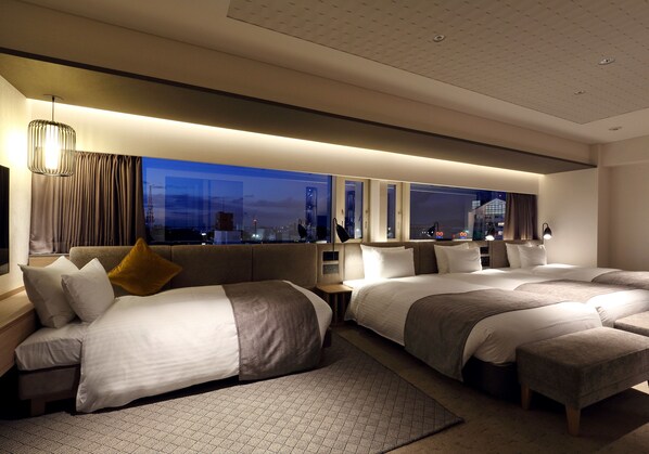 Habitació quàdruple de luxe, no fumadors | Caixa forta a l'habitació, planxa i posts de planxar i wifi gratuïta