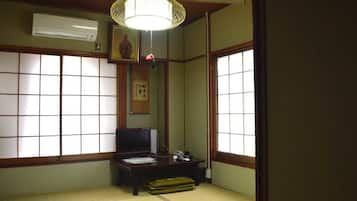 办公桌、熨斗/熨板、免费 WiFi