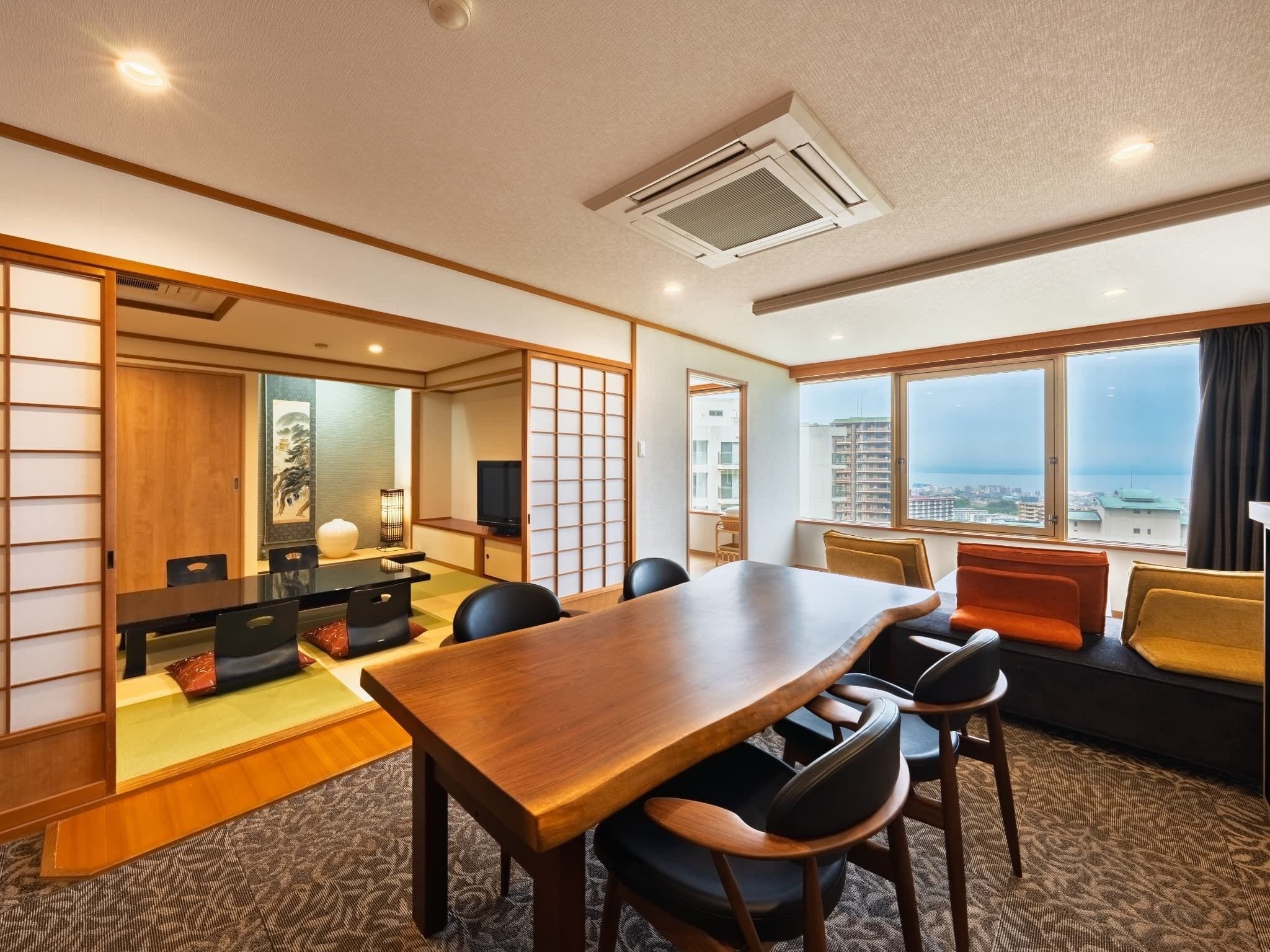 In-room safe, desk, free WiFi, bed sheets