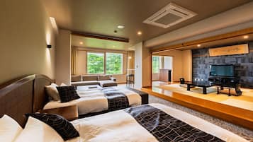 Premium Room Japanese Western Style, Non Smoking | In-room safe, desk, free WiFi, bed sheets