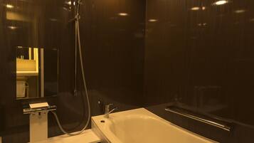 Free toiletries, hair dryer, slippers, bidet