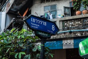 تفاصيل الفندق من الخارج