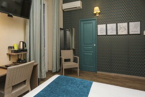 Superior-Doppelzimmer | Zimmersafe, Schreibtisch, Bügeleisen/Bügelbrett, Babybetten