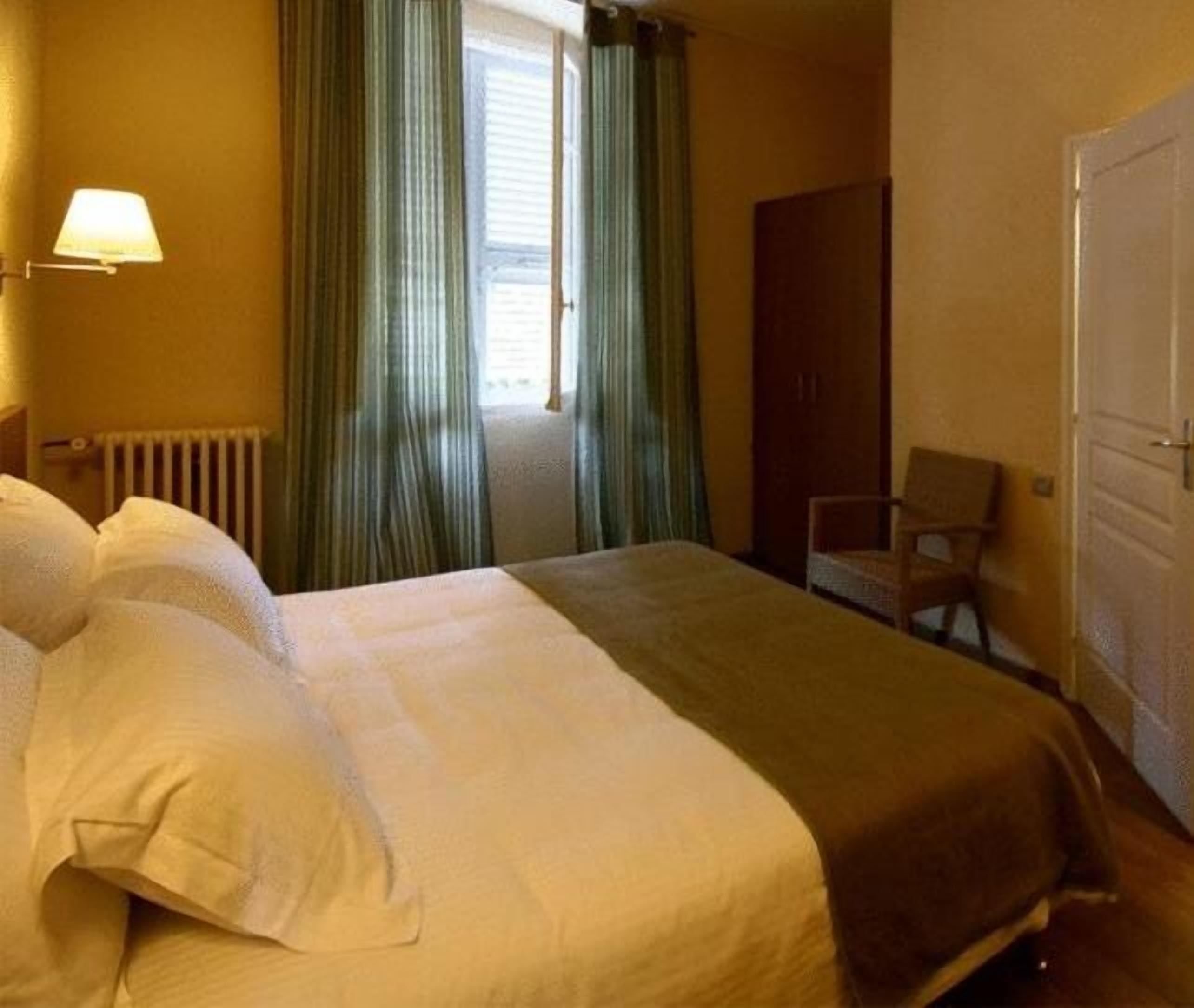 in-room safe, desk, iron/ironing board, cots/infant beds