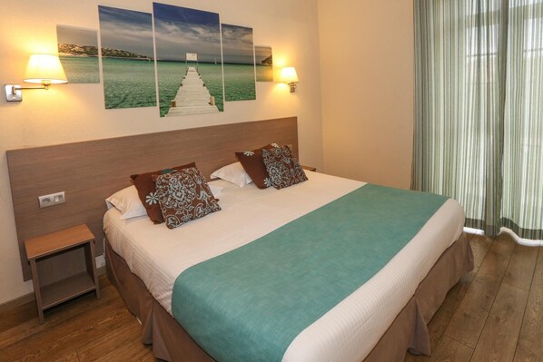 In-room safe, desk, iron/ironing board, cots/infant beds