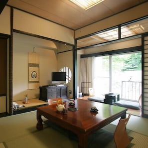 Interior - Tanaka Kaikan (Kirishima)