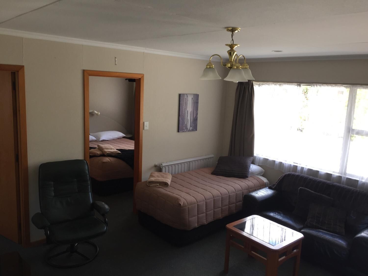 40-inch TV with satellite channels