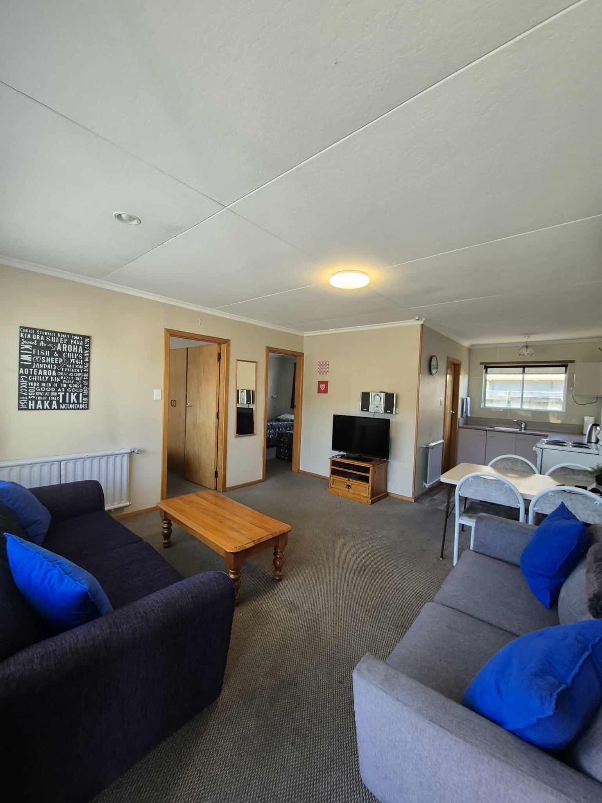 مكواة/لوح كي وواي فاي مجانًا وملاءات أسرّة