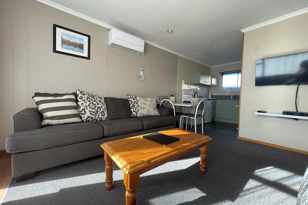 Alexandra Motor Lodge