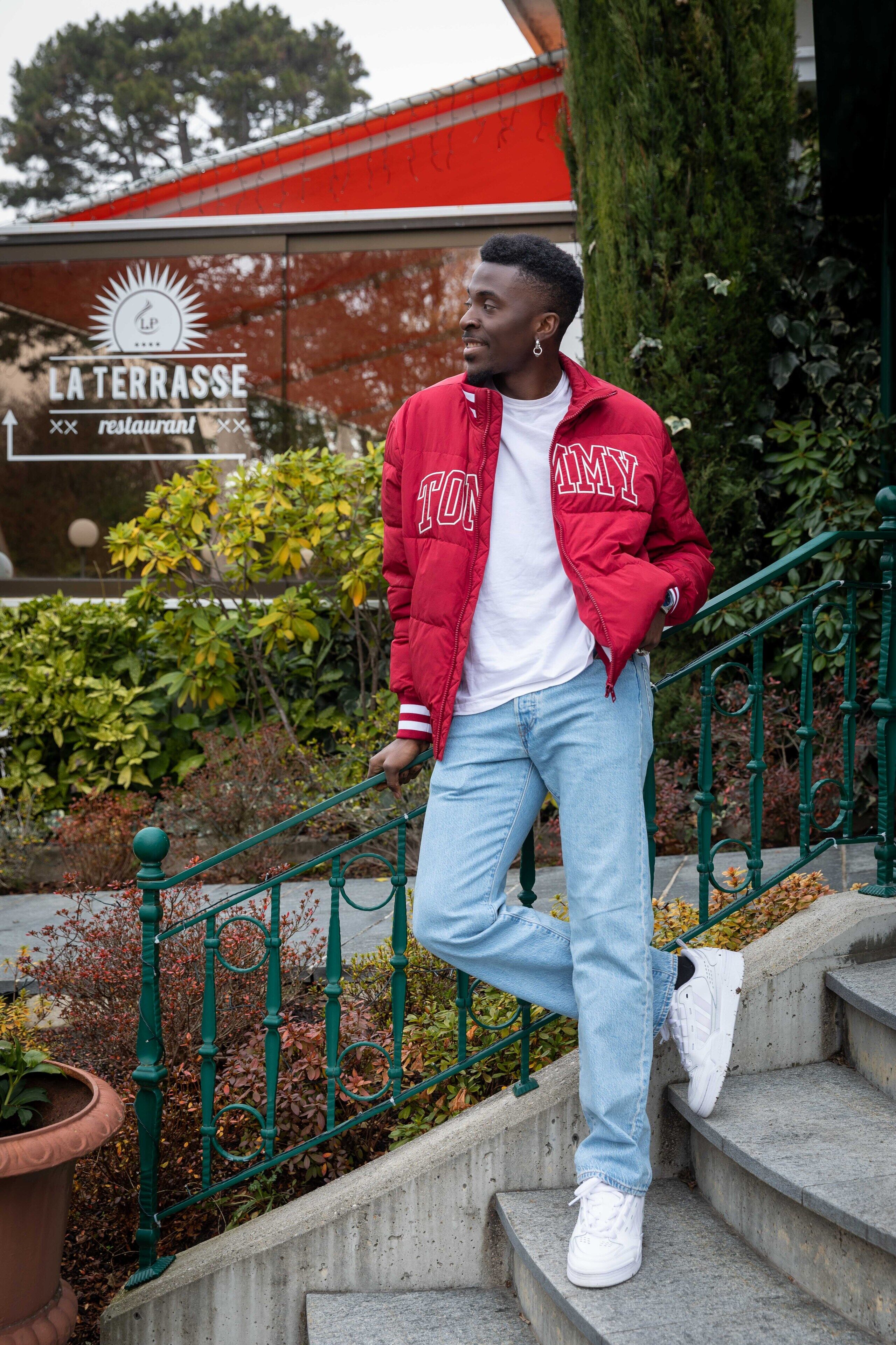 breakfast, lunch, dinner served; international cuisine, garden views