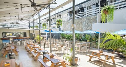 Cannonvale Reef Gateway Hotel