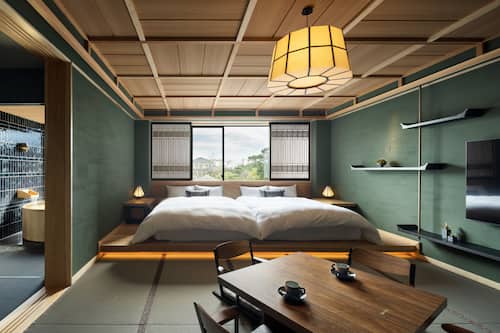 Standard Suite Room, Non Smoking | In-room safe, desk, free WiFi, bed sheets