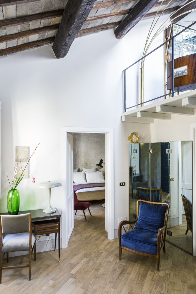 G-Rough by null G-Rough by null