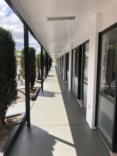 MAS Country Jackie Howe Motel