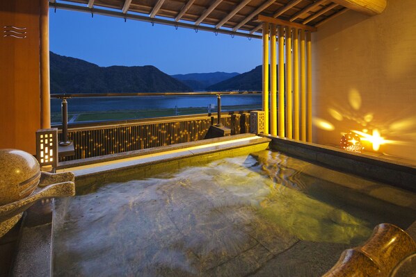 Public bath - Kawaguchiya Kinosaki Riverside Hotel (Toyooka)