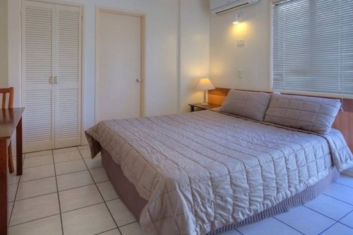 Standard Room (Dolphin Room)