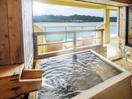 Suite (Ocean View)(With open-air view bath)(Non-smoking) | Bathroom | Hair dryer, slippers, towels, shampoo. KAMENOI HOTEL NACHI KATSUURA KUMANO KODO
