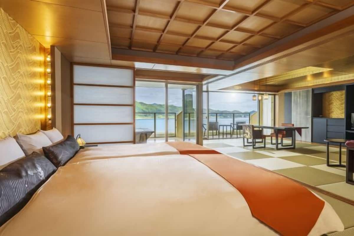 1 bedroom, in-room safe, free WiFi, bed sheets