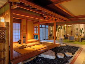 Lobby - KAMENOI HOTEL NACHI KATSUURA KUMANO KODO (Nachikatsuura)