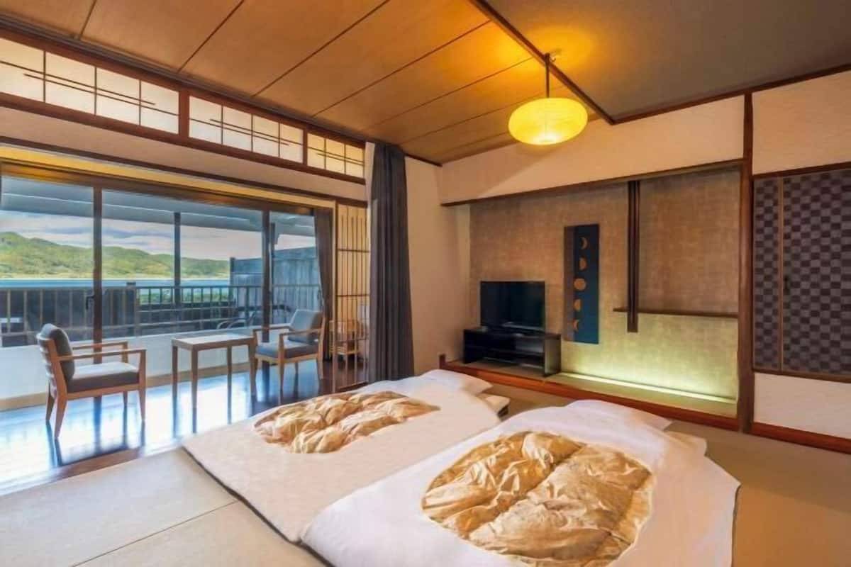 1 bedroom, in-room safe, free WiFi, bed sheets