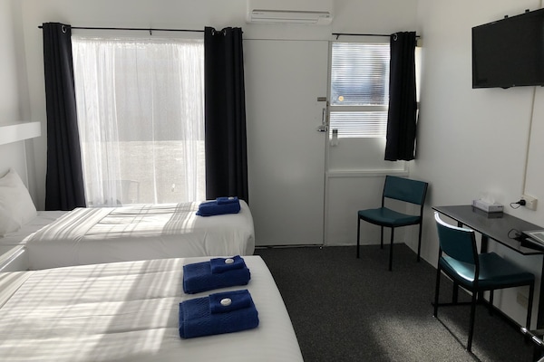 Double or Twin Room | Free WiFi, bed sheets