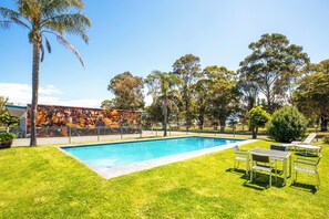 Outdoor pool - Ship Motel Yarram (Yarram)