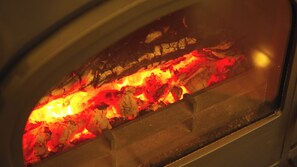 Fireplace - Kyoto Miyama Ryori Ryokan Chinsenro (Nantan)