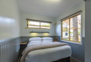 Standard-Suite, 2 Schlafzimmer, Nichtraucher, Küche | Bügeleisen/Bügelbrett, Bettwäsche