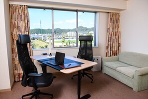 Classic Room with 2 single beds, Business room
