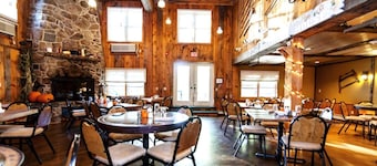 Merrill Farm Inn