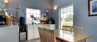 Key West Inn - Lafayette