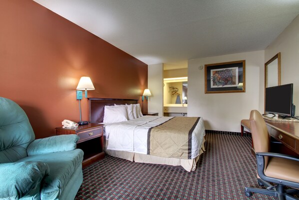 Iron/ironing board, free WiFi, bed sheets