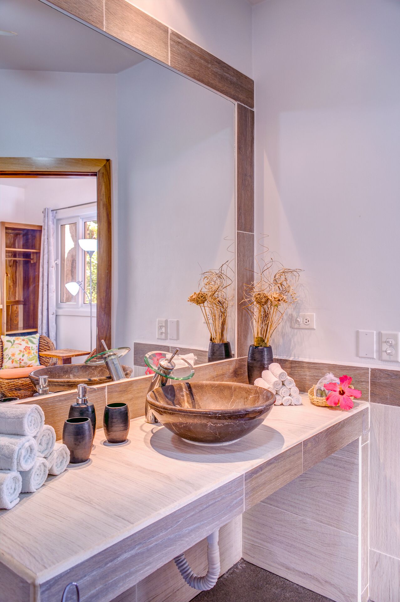 luxury tree house, 1 king bed, sea view | bathroom | shower, free toiletries, towels, soap