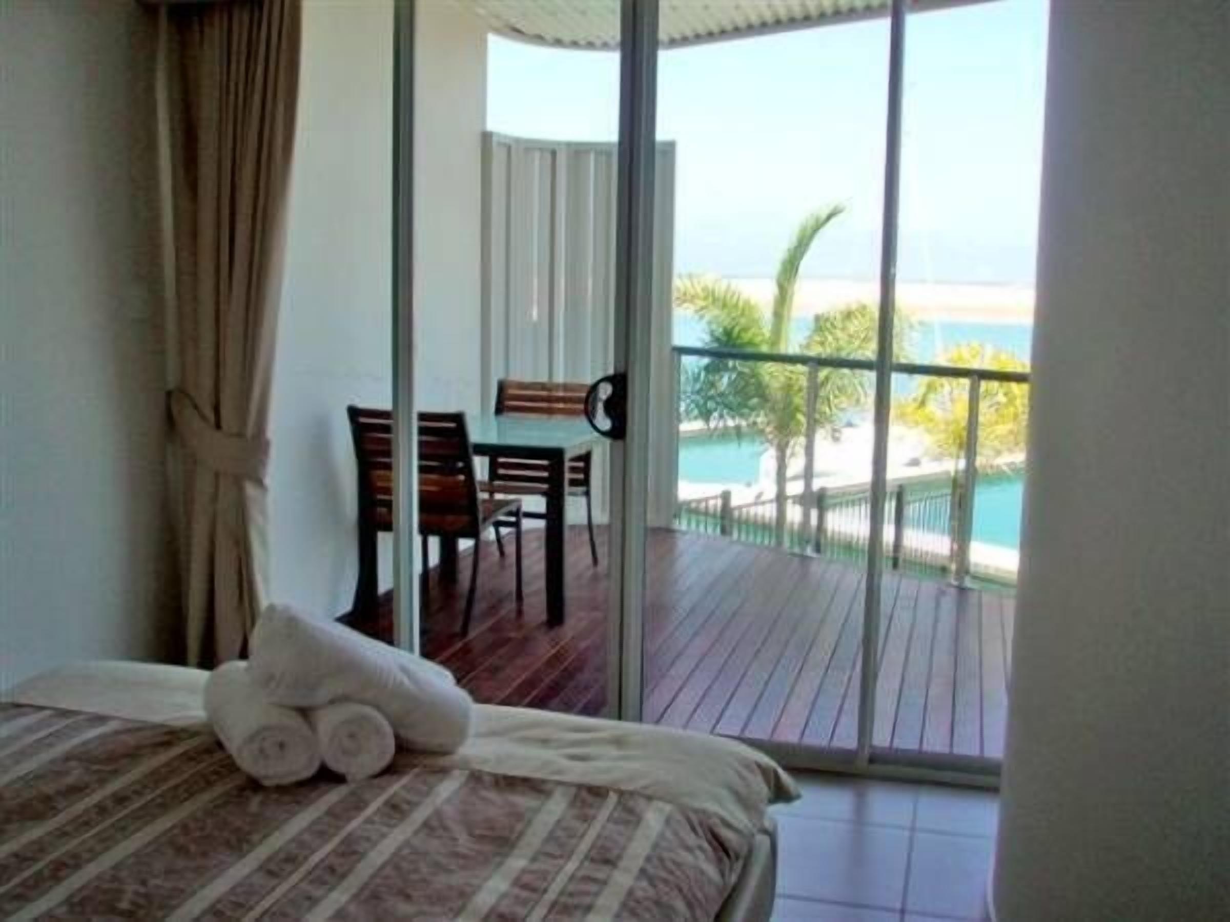 Family Townhome, 3 Bedrooms, Pool Access, Marina View | 3 bedrooms, iron/ironing board, cots/infant beds, rollaway beds