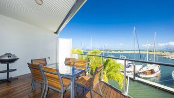Family Townhome, 3 Bedrooms, Pool Access, Marina View | Balcony