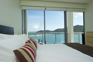 經典開放式客房, 1 間臥室, 可使用泳池, 海濱景觀 | 1 間臥室、熨斗/熨衣板、搖籃/嬰兒床、折疊床/加床