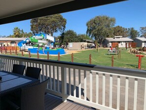 Deluxe-Ferienhütte, 2 Schlafzimmer | Balkon