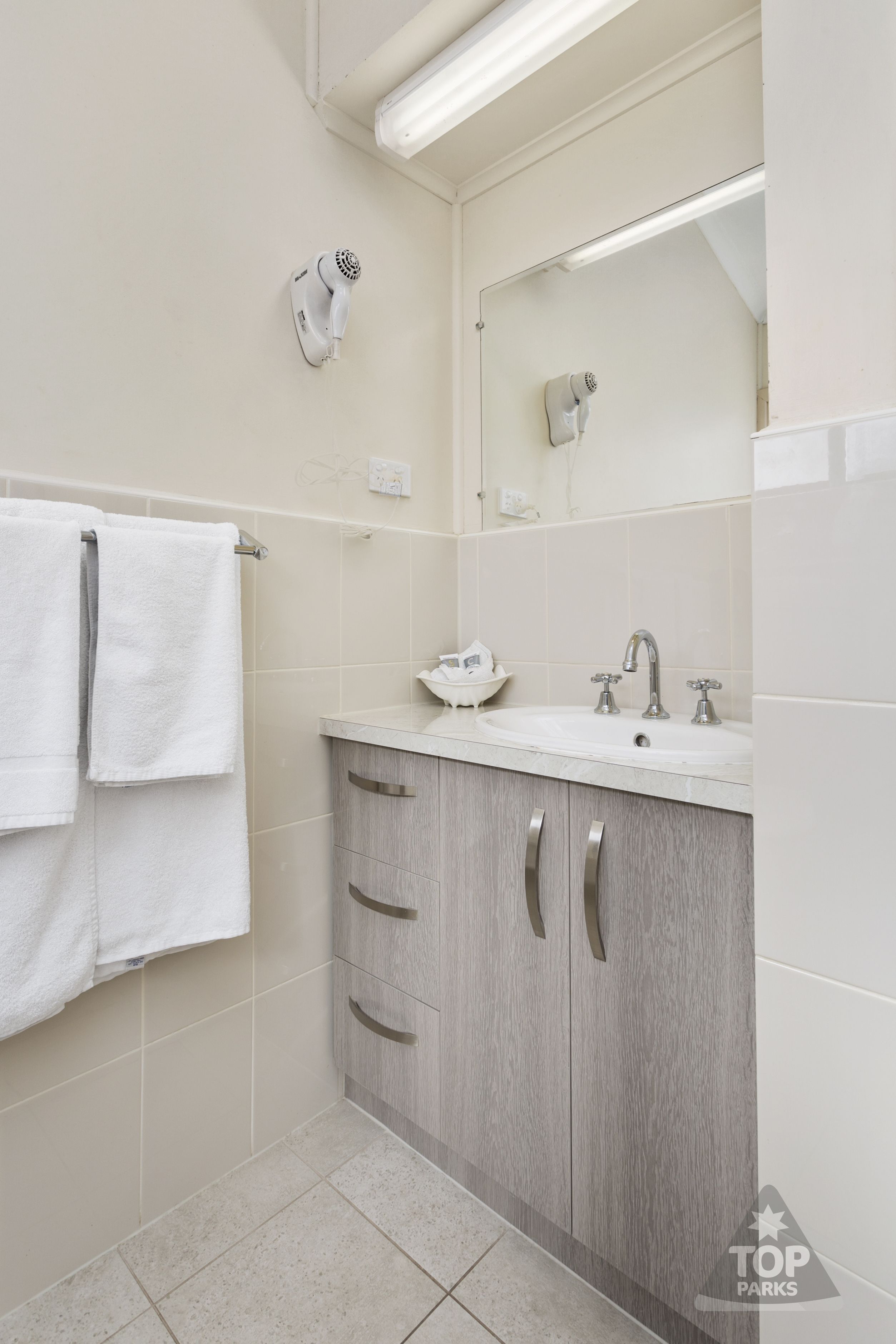 Victor Harbor Holiday & Cabin Park