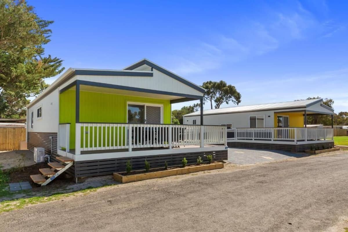 Deluxe Poolside Accessible 2 Bedroom Cabin | Terrace/patio