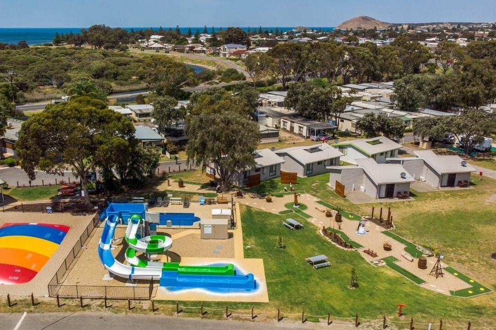 Victor Harbor Holiday & Cabin Park