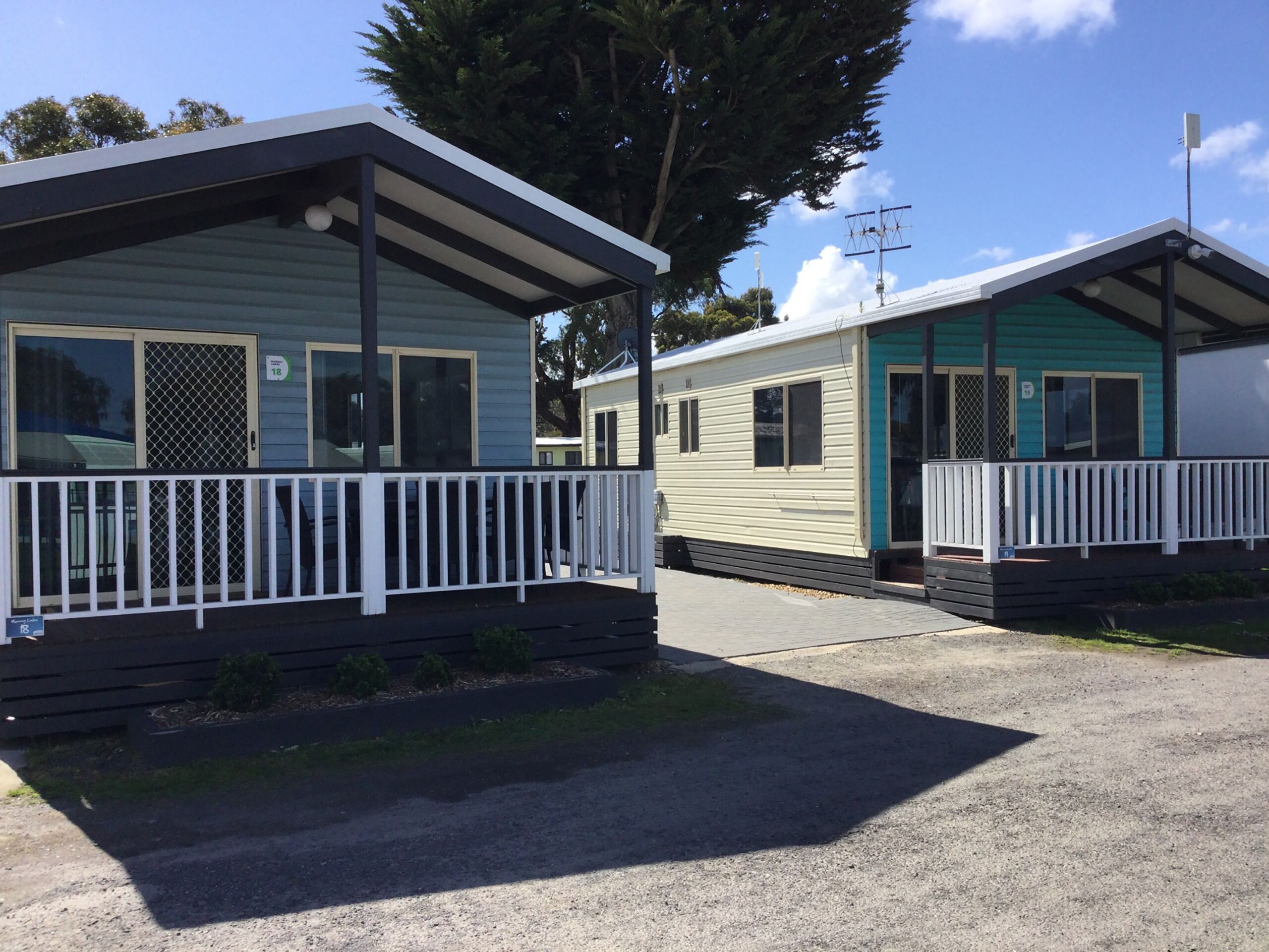 Deluxe Poolside 2 Bedroom Cabin | Terrasse/Patio